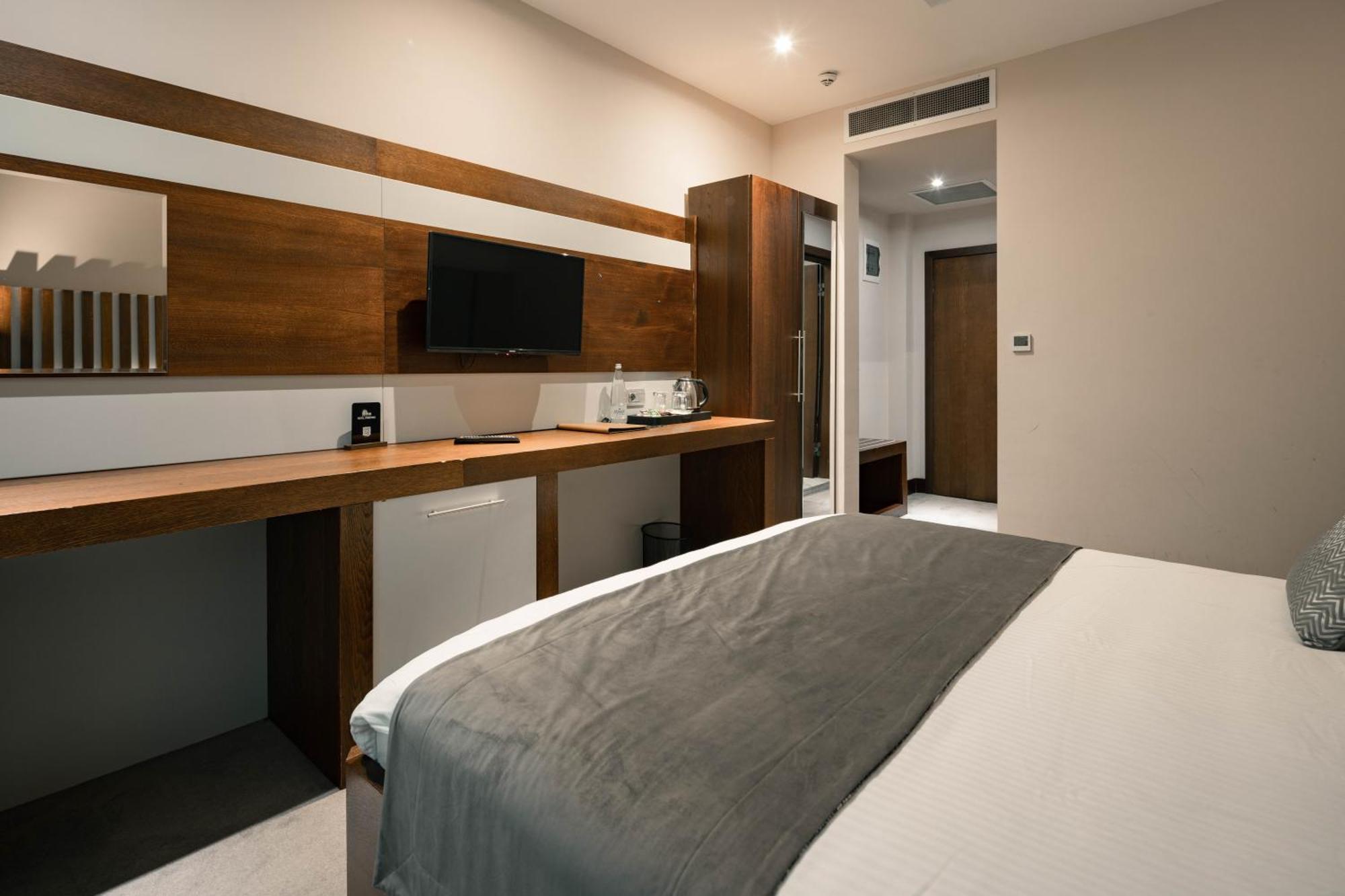 Hotel Prishtina Pristina Exteriör bild